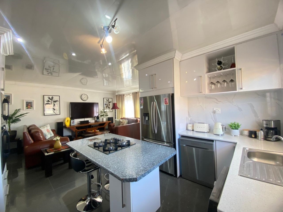 3 Bedroom Property for Sale in Tlhabane West North West